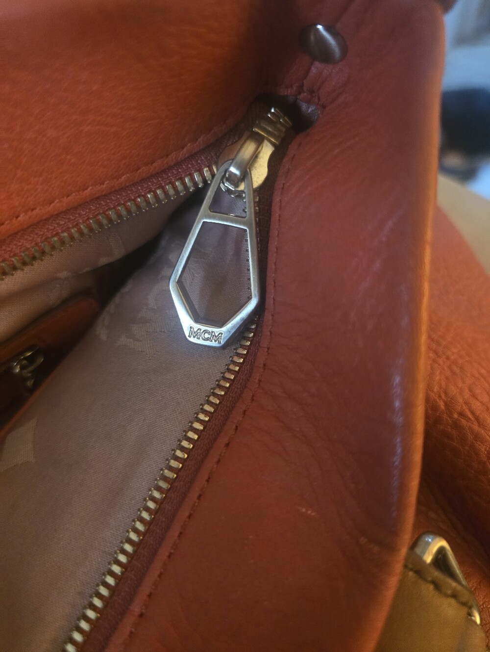 MCM EUC Orange Leather Women's Bag - Picture 12 of 14